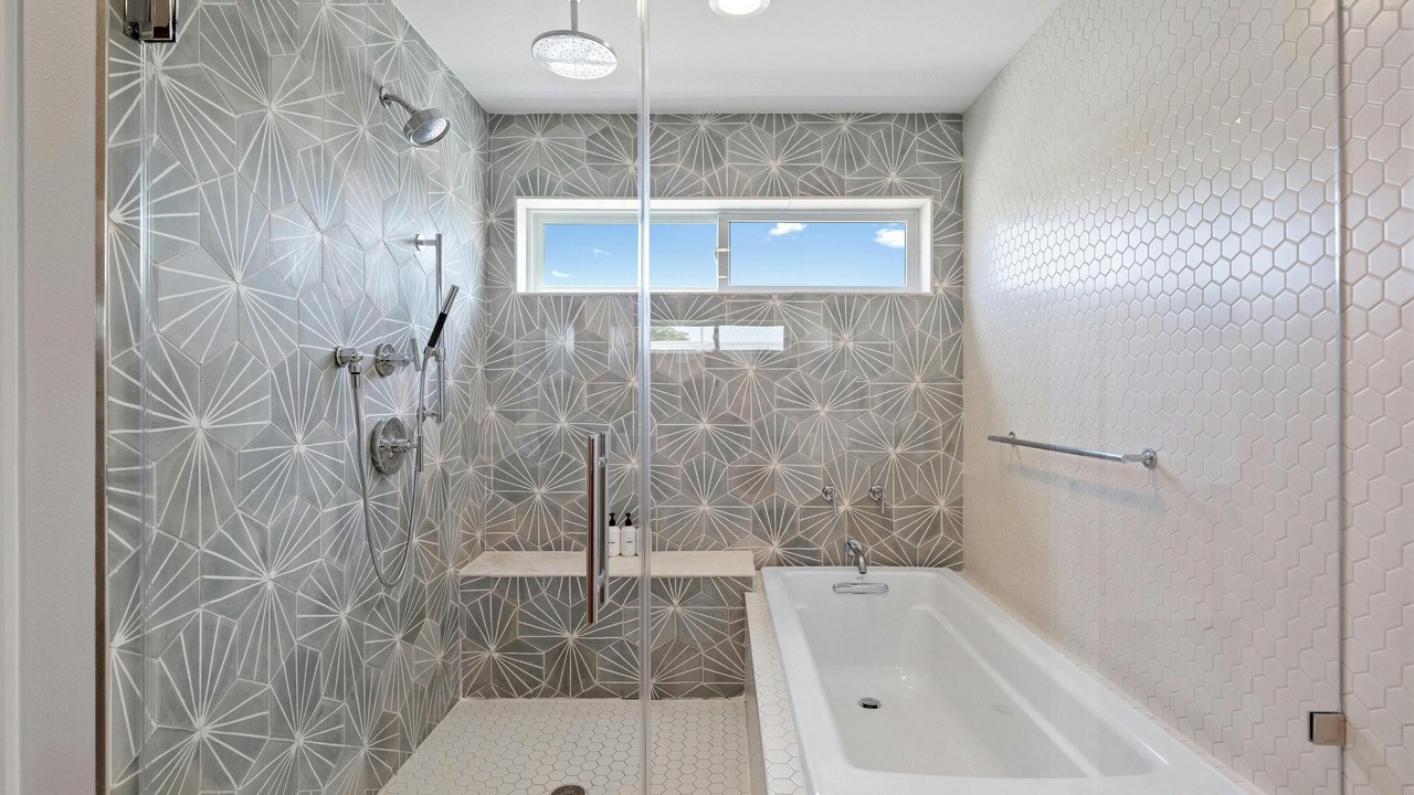 Photo of Bathroom in Blackshear-Prospect Hill