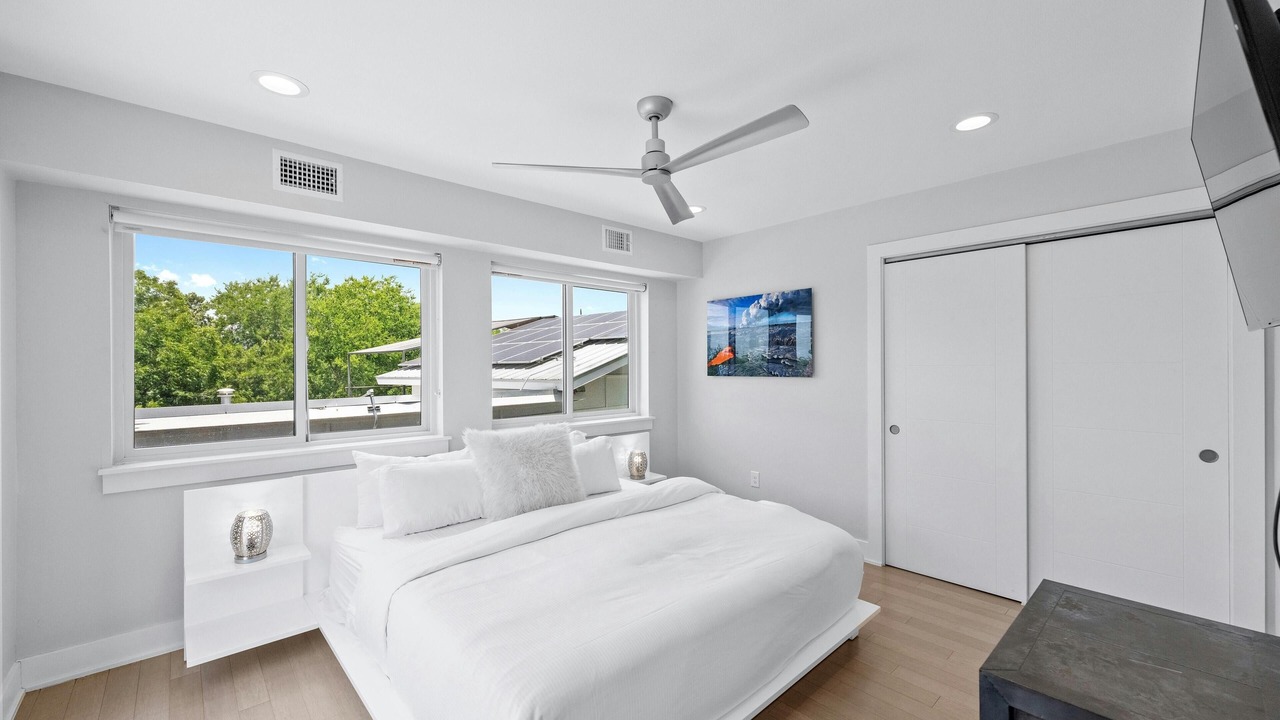 Photo of Bedroom in Blackshear-Prospect Hill