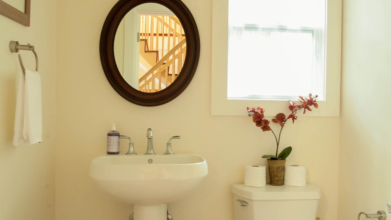 Photo of Bathroom in Volcano