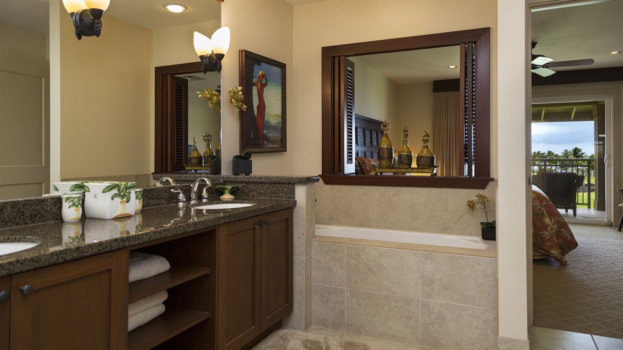 Photo of Bathroom in Waikoloa