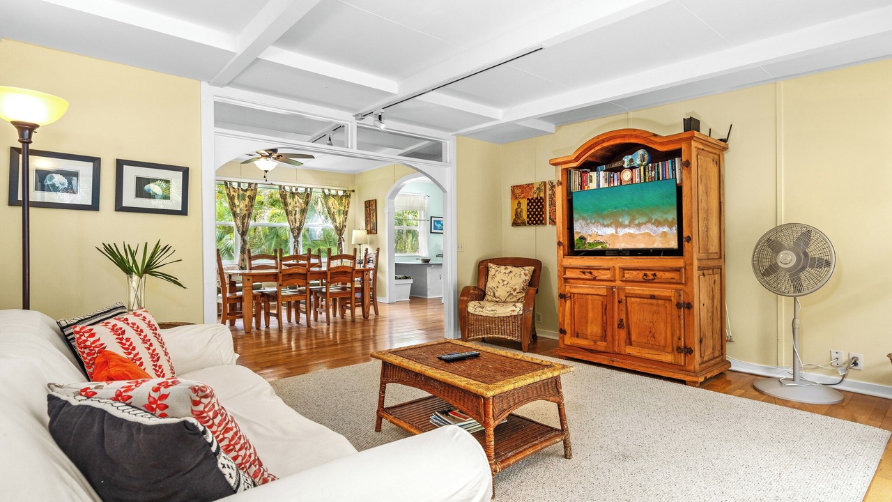 Photo of Livingroom in Kuau