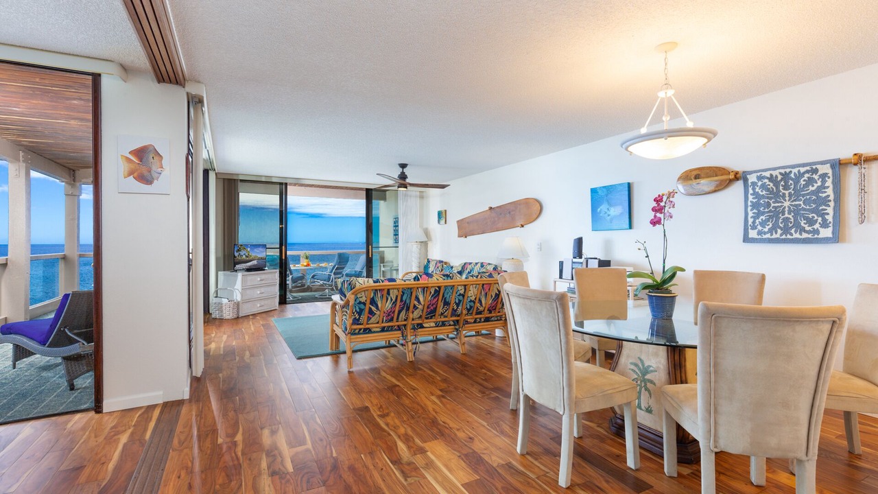 Photo of Bedroom in Kahaluu Bay