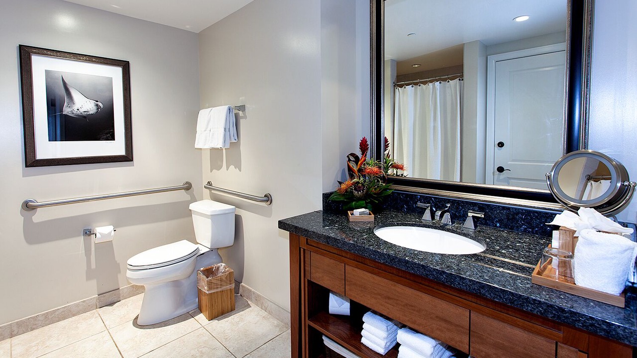 Photo of Bathroom in Honokowai