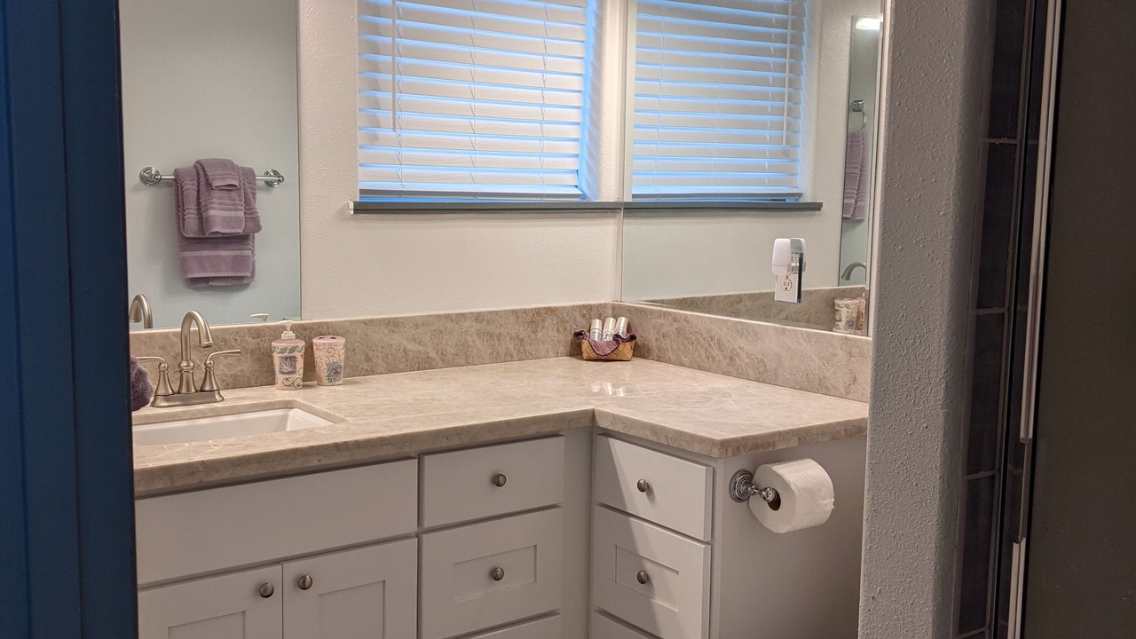 Photo of Bathroom in Kalaoa