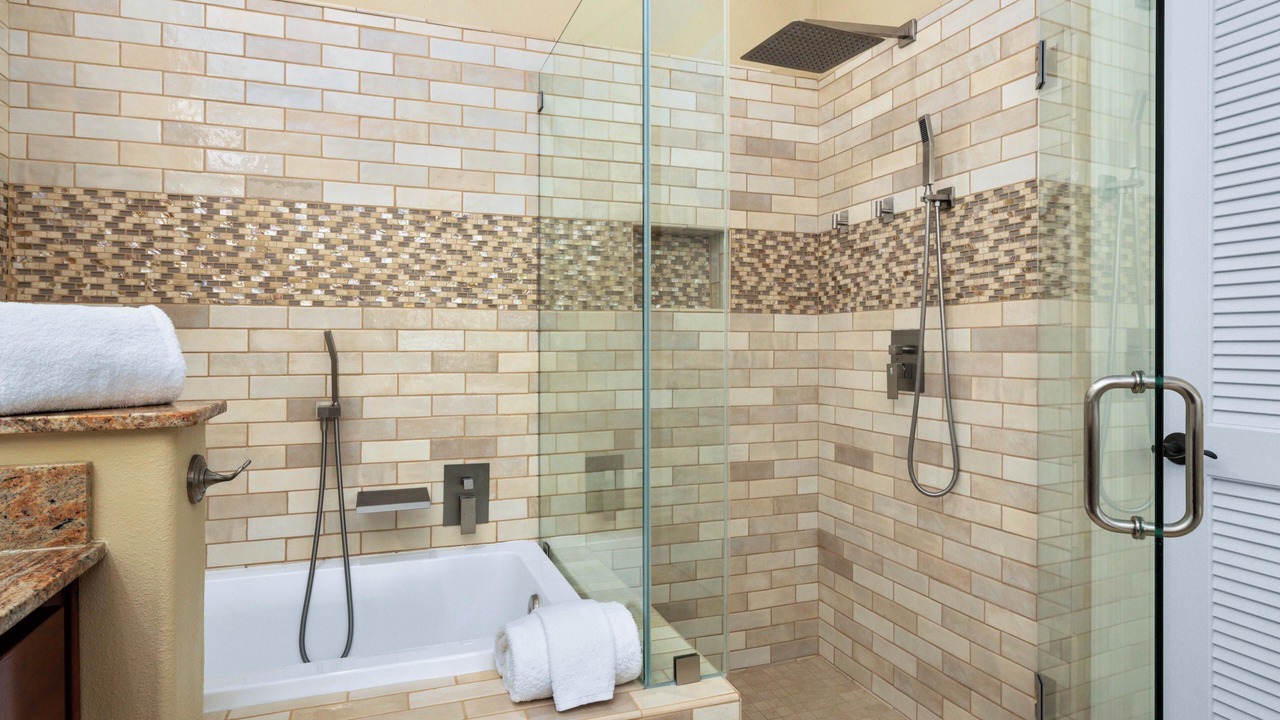 Photo of Bathroom in Waikoloa