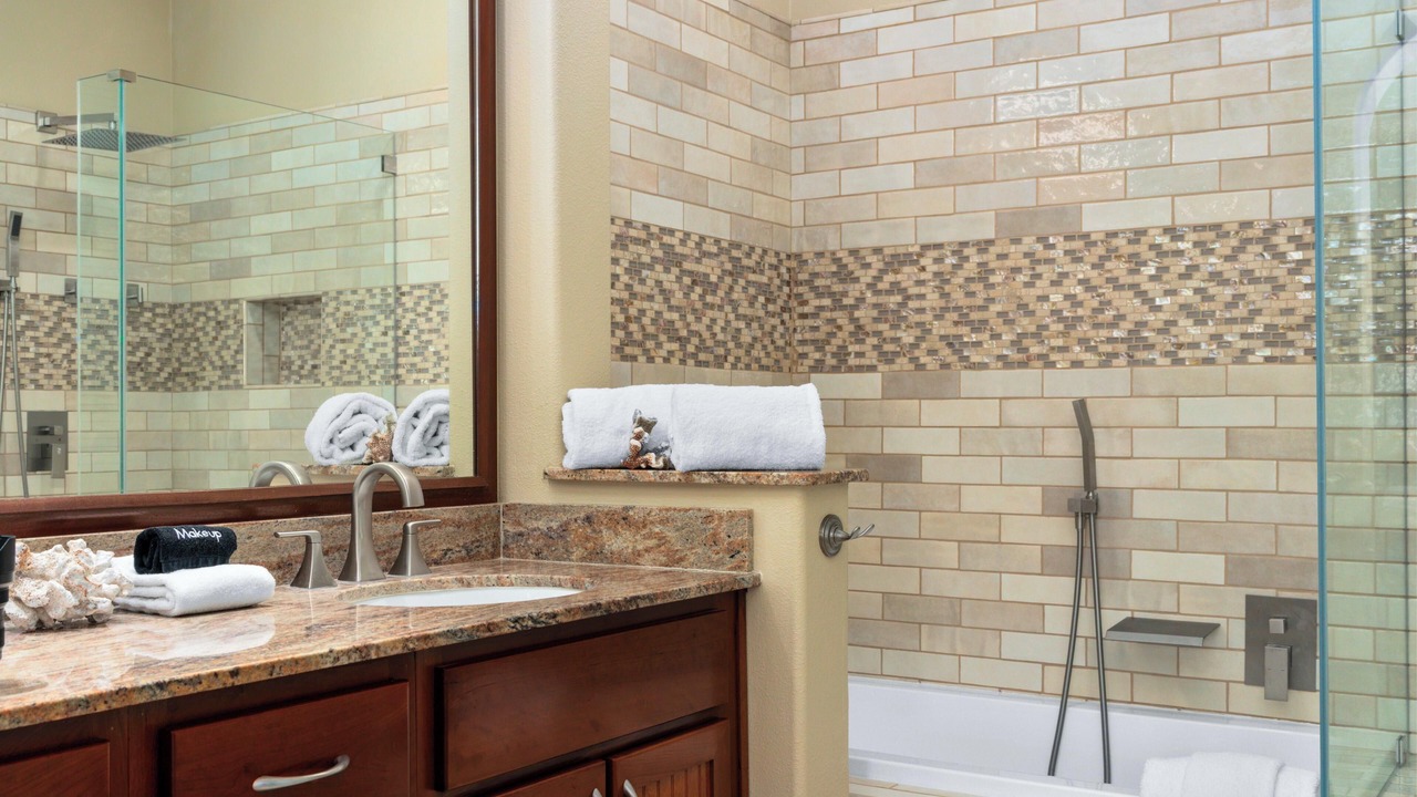 Photo of Bathroom in Waikoloa