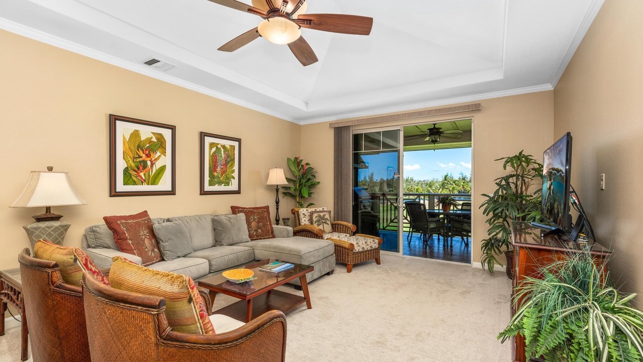 Photo of Livingroom in Waikoloa
