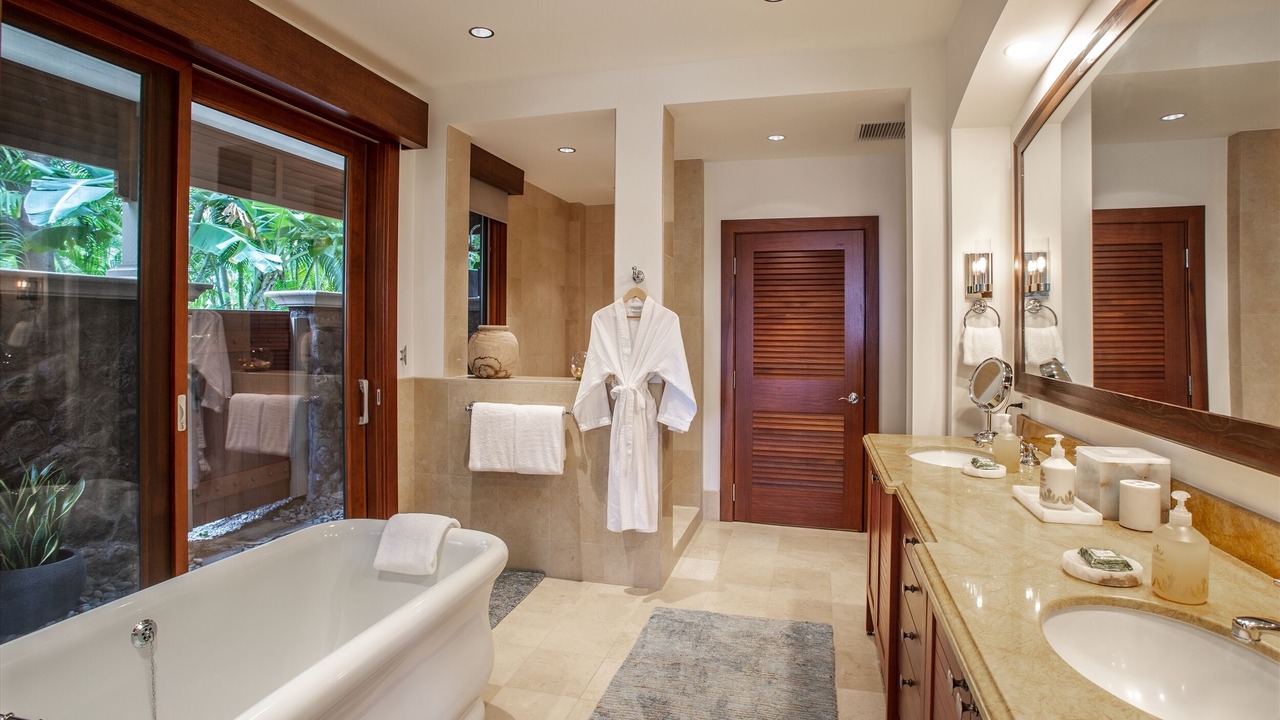 Photo of Bathroom in Wailea