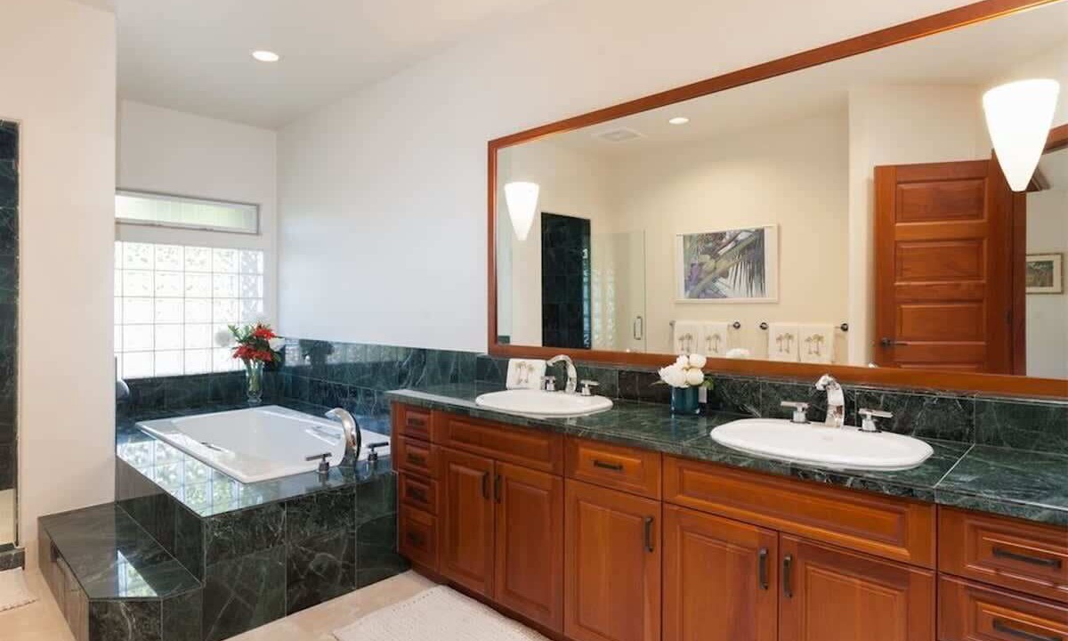 Photo of Bathroom in Kamuela