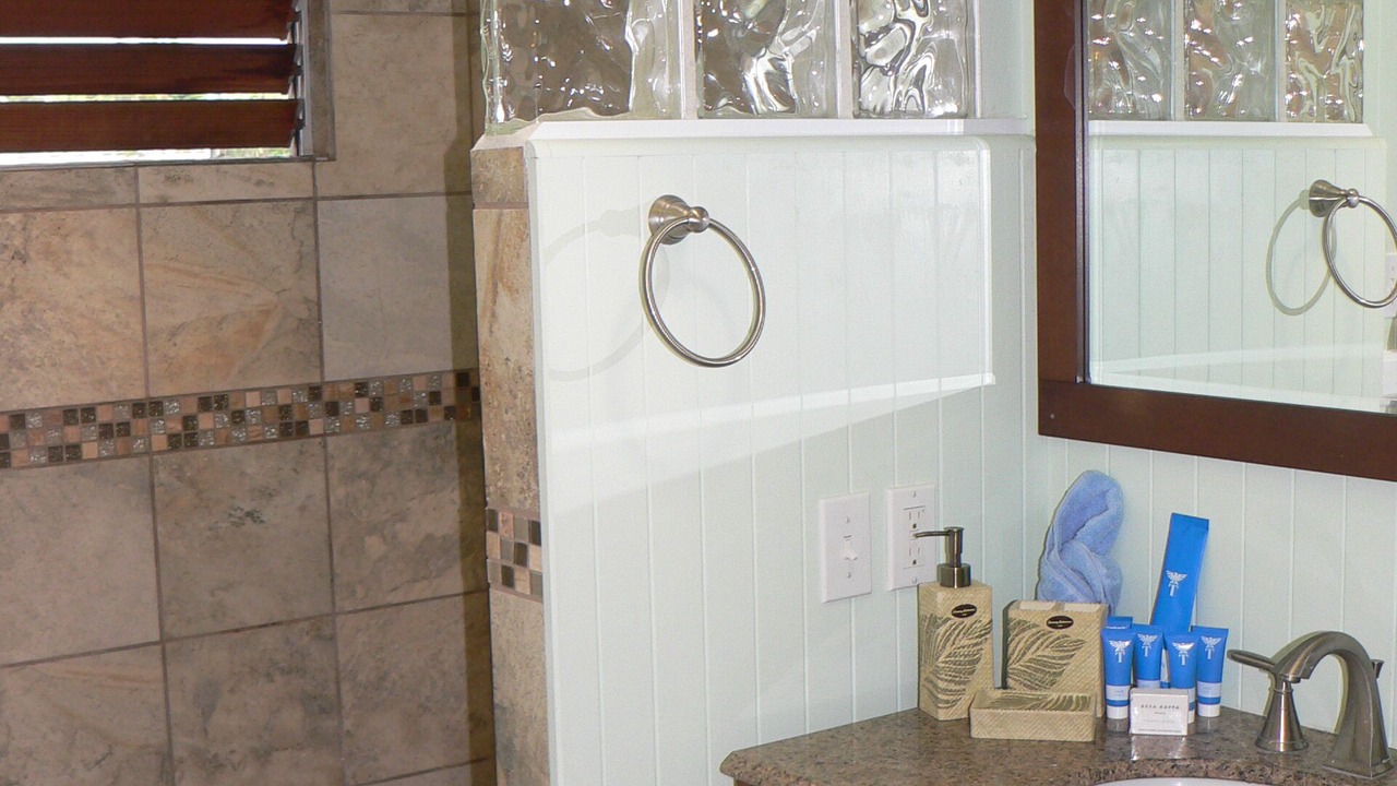 Photo of Bathroom in Keaukaha