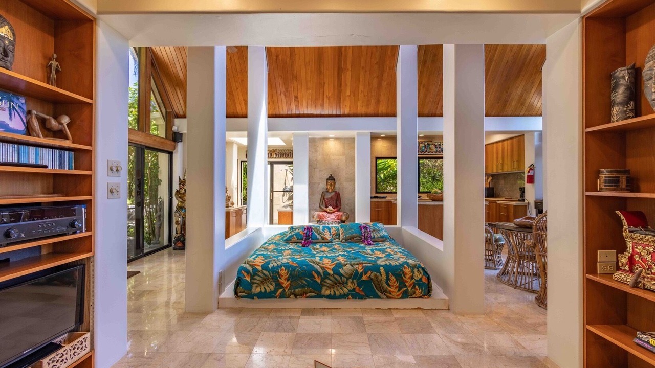 Photo of Bedroom in Haiku