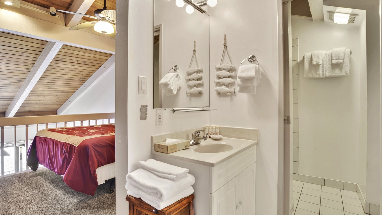 Photo of Bathroom in Honokowai