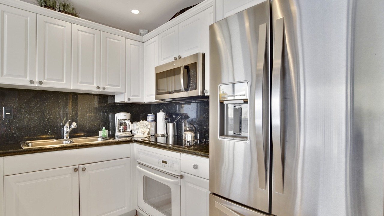 Photo of Kitchen in Honokowai