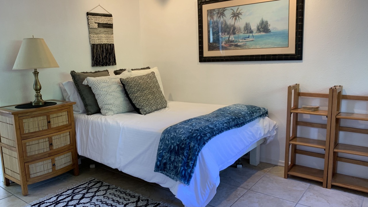 Photo of Bedroom in Kalaoa