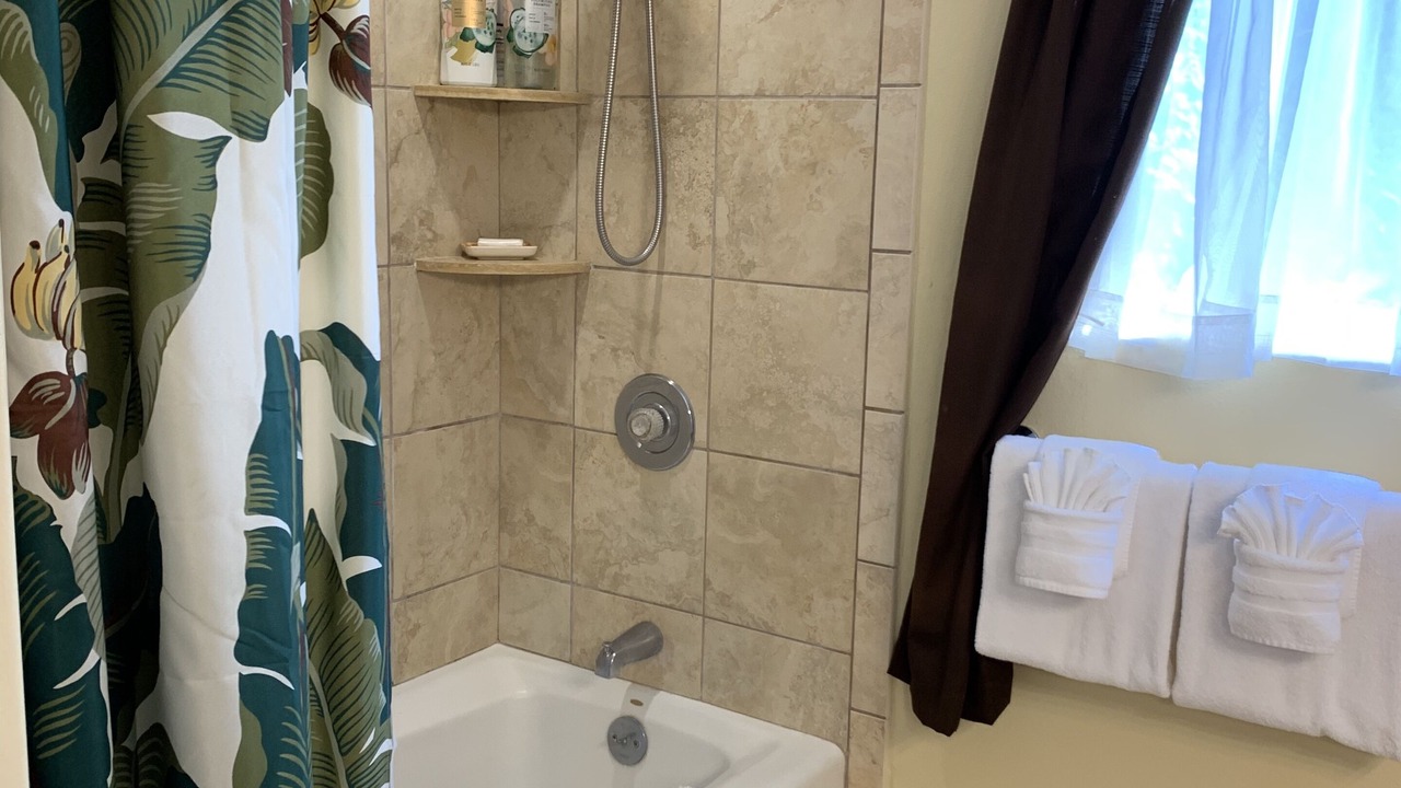 Photo of Bathroom in Kalaoa
