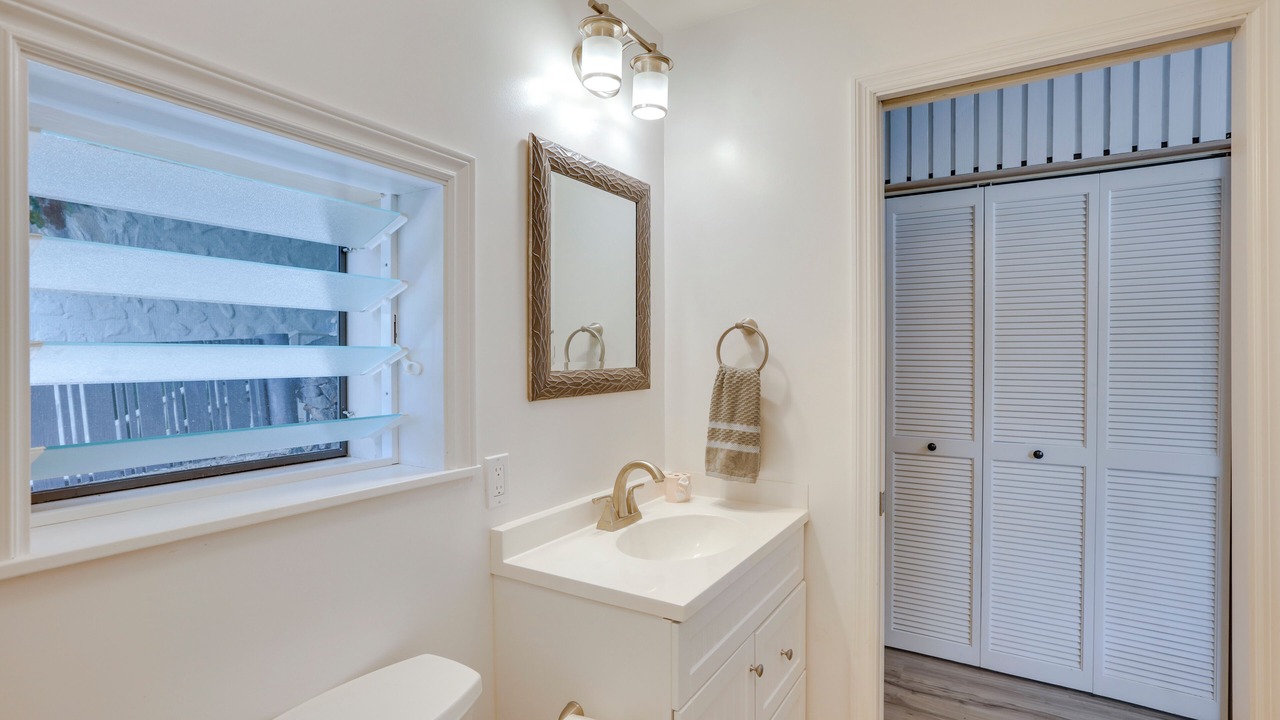Photo of Bathroom in Hawaii Kai