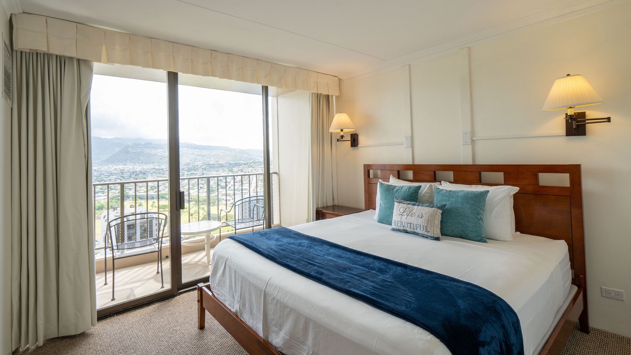 Photo of Bedroom in Waikiki