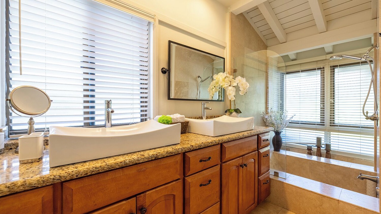 Photo of Bathroom in Napili