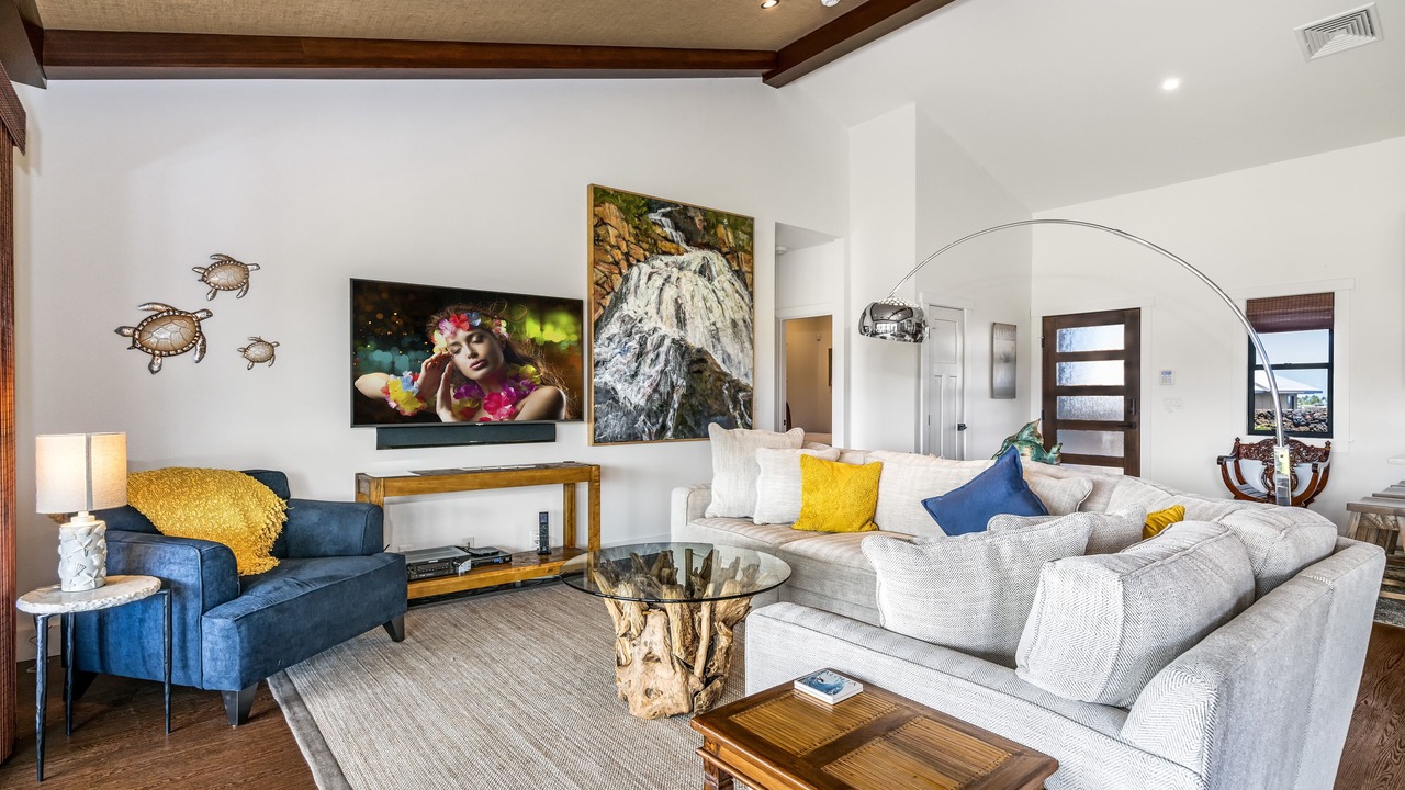 Photo of Livingroom in Kamuela