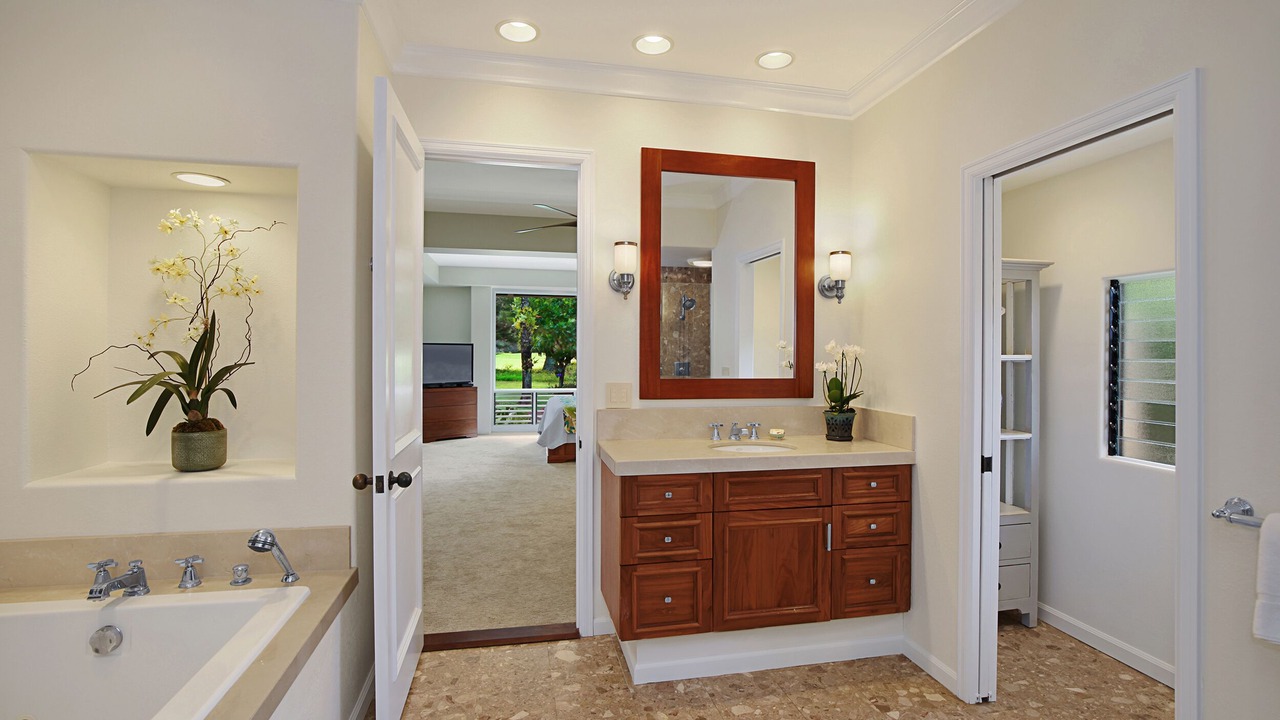 Photo of Bathroom in Princeville