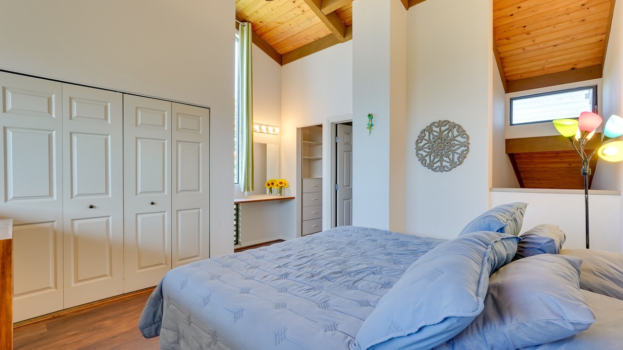 Photo of Bedroom in Historic Kailua Village
