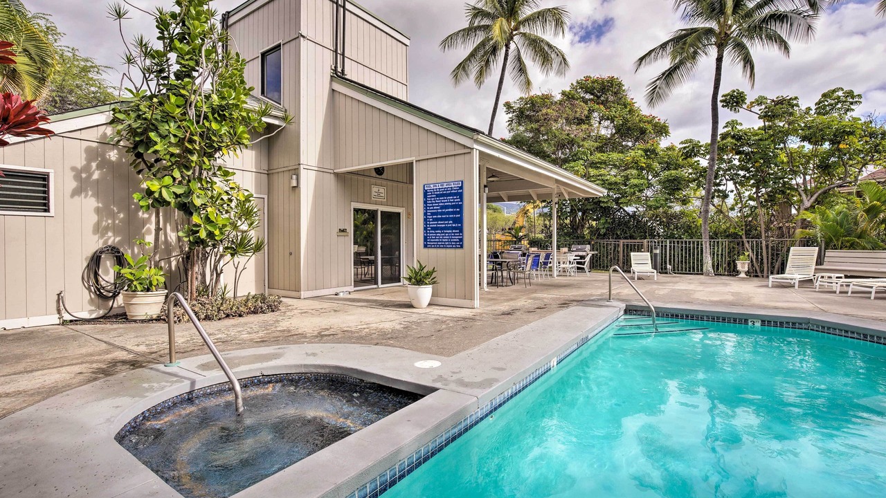 Photo of Others in Historic Kailua Village
