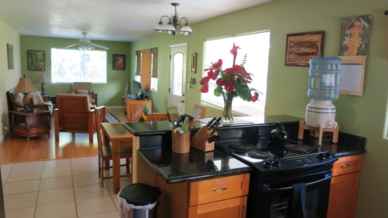 Photo of Bedroom in Leilani Estates