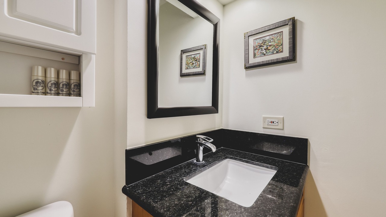 Photo of Bathroom in Waikiki