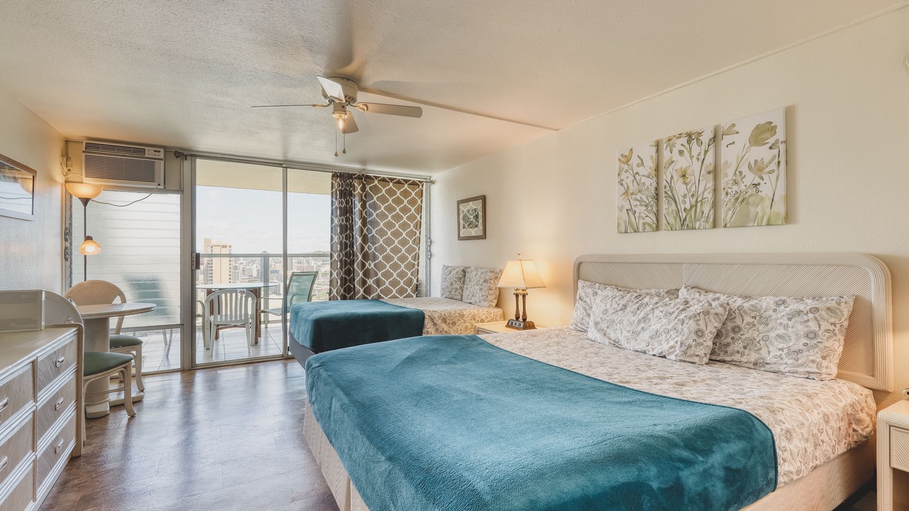 Photo of Bedroom in Waikiki
