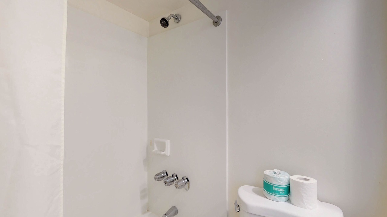 Photo of Bathroom in Waikiki
