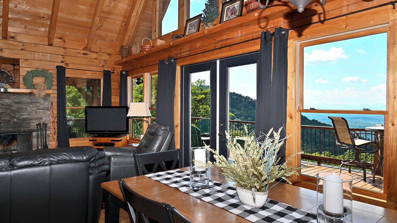 Photo of Livingroom in Bostic
