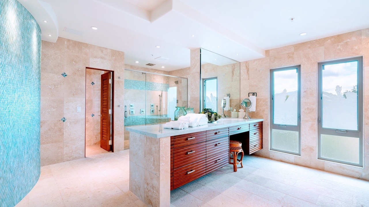 Photo of Bathroom in Waimanalo Beach