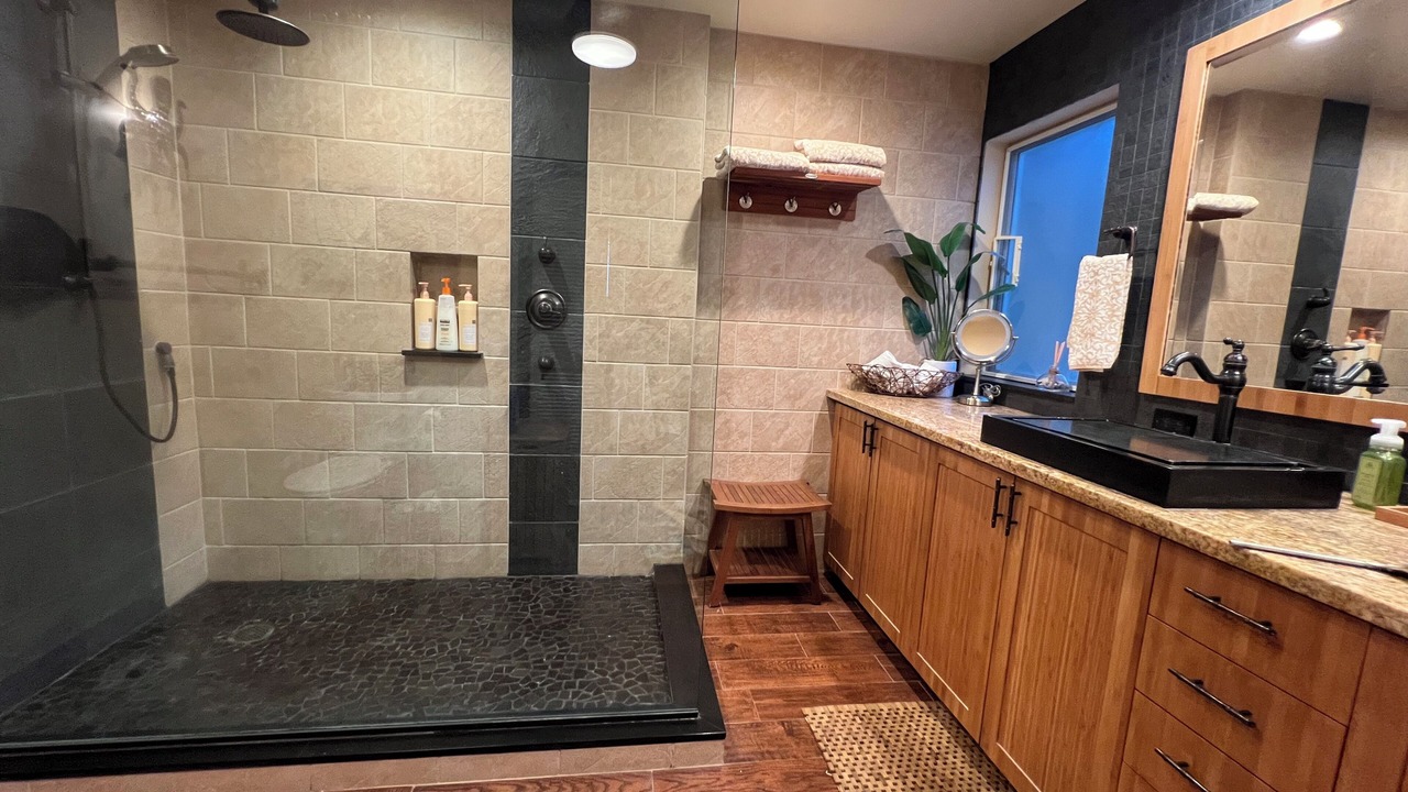 Photo of Bathroom in Waikoloa
