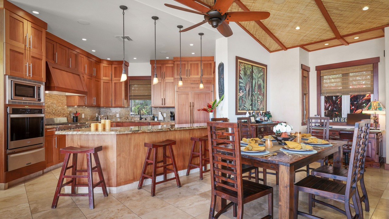Photo of Livingroom in Historic Kailua Village