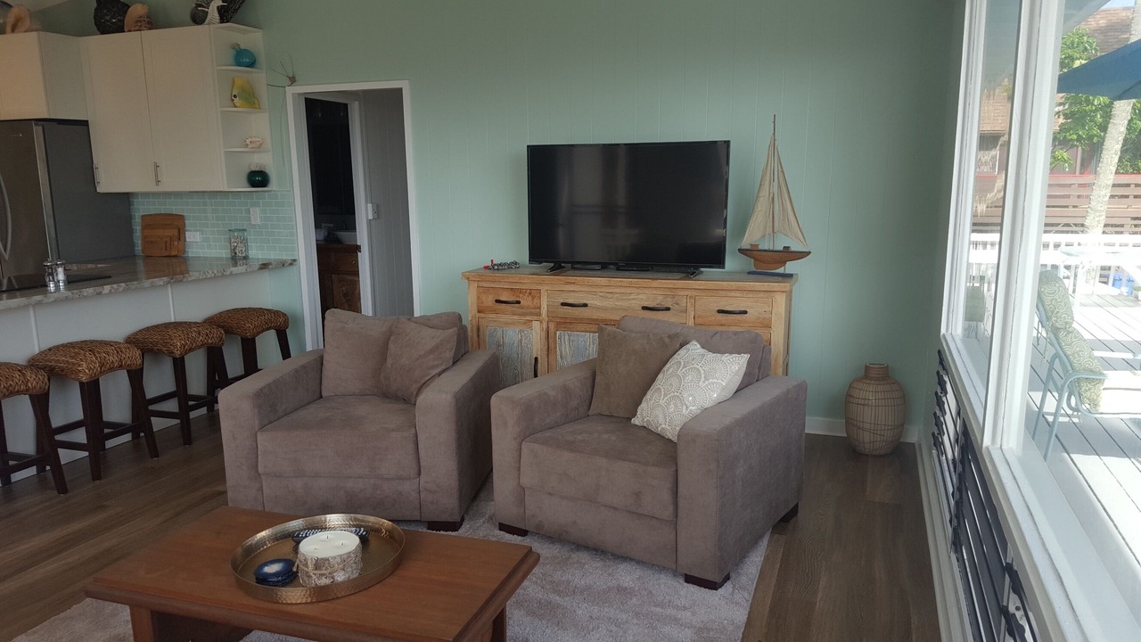 Photo of Livingroom in Ka'a'awa