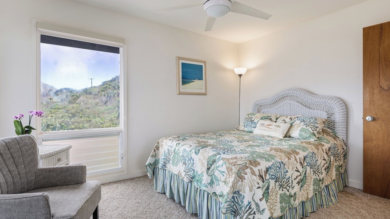 Photo of Bedroom in Portlock