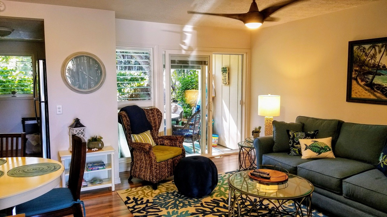 Photo of Bedroom in Kahaluu Bay