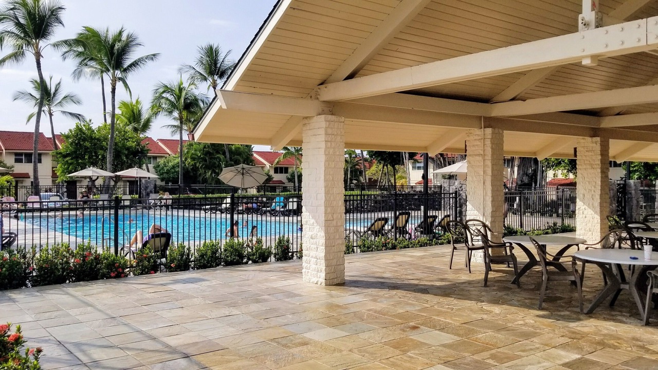 Photo of Outdoor in Kahaluu Bay