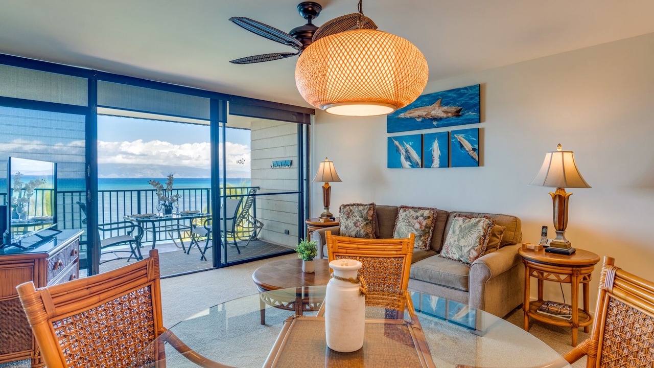 Photo of Livingroom in Kahana