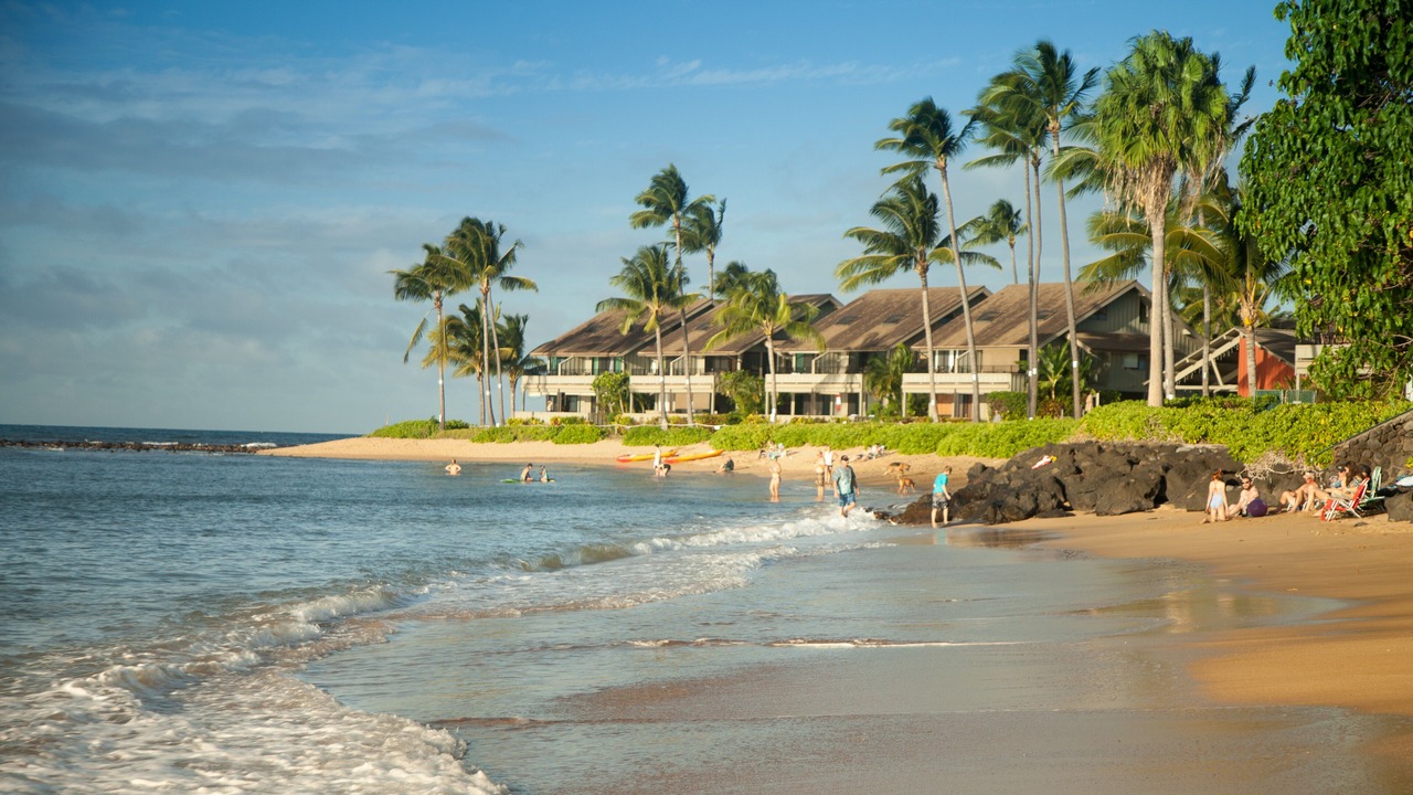 Photo of Others in Kahana
