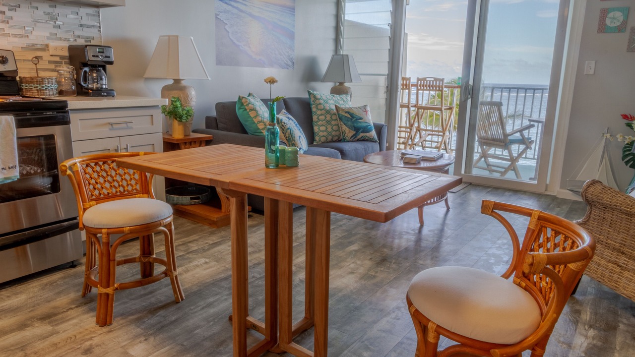 Photo of Livingroom in Punaluu