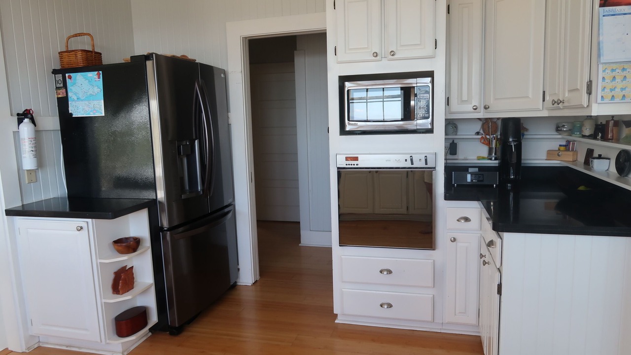 Photo of Kitchen in Maunalani Heights