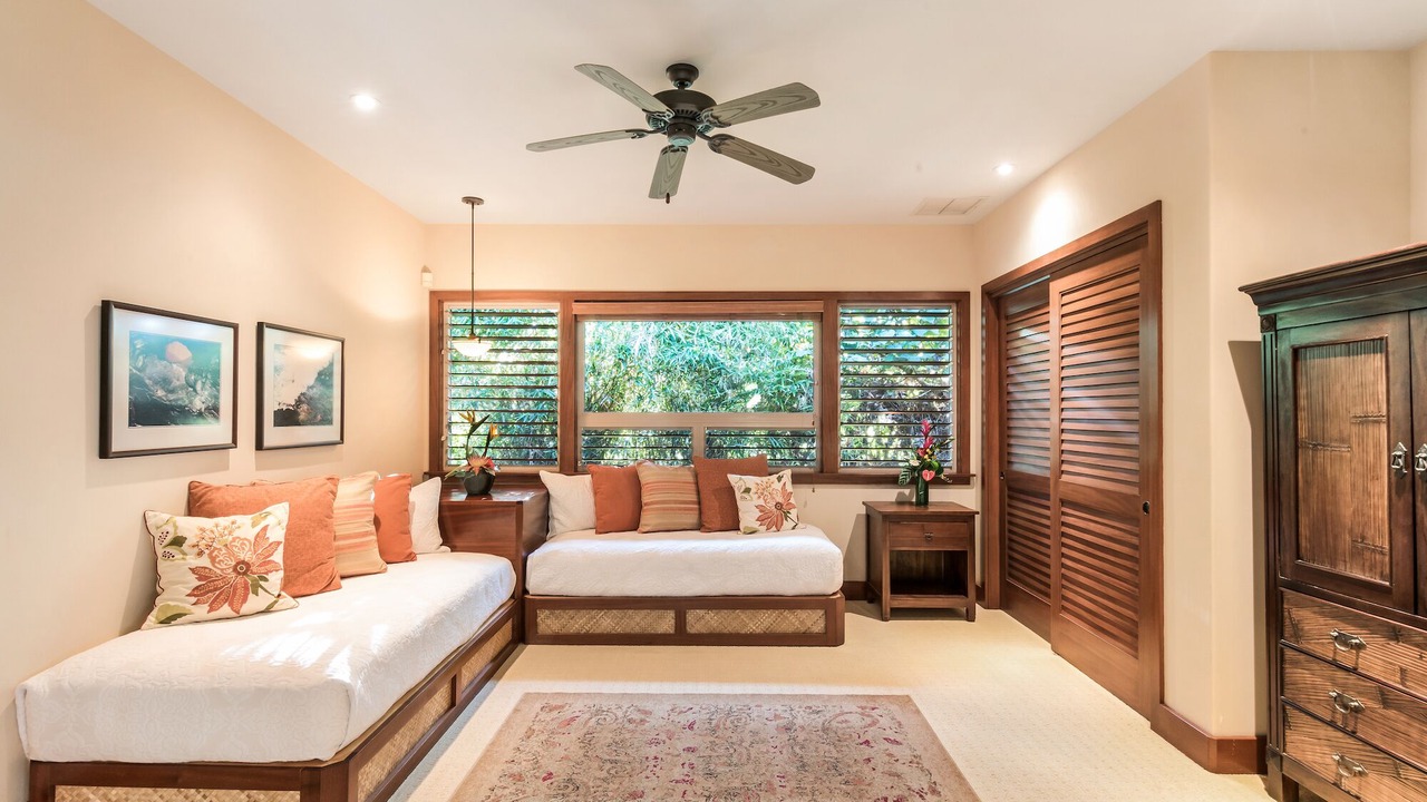 Photo of Bedroom in Puako