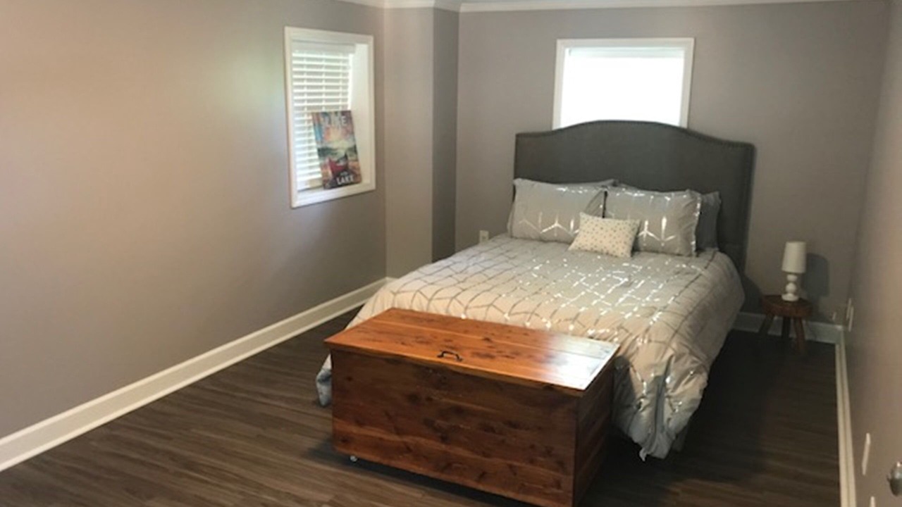 Photo of Bedroom in Leasburg