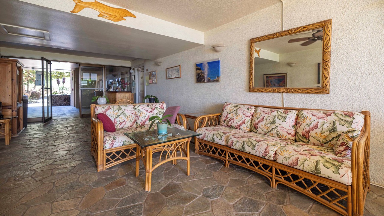 Photo of Livingroom in Maalaea