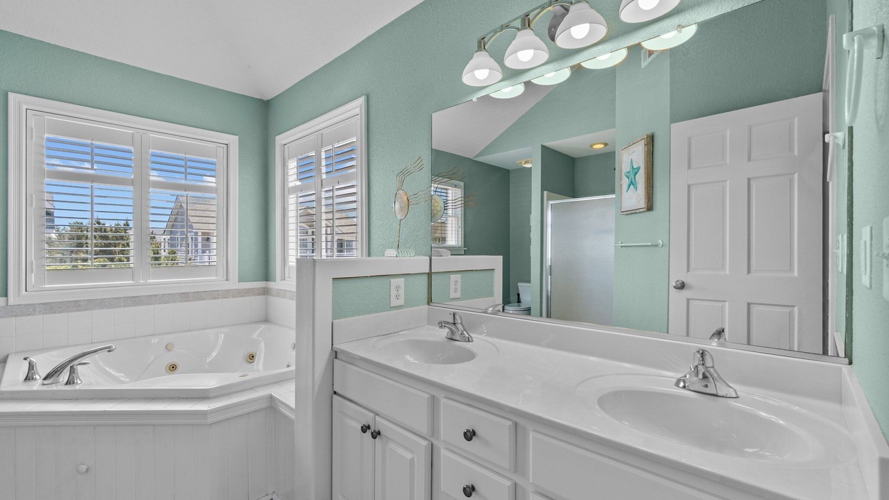 Photo of Bathroom in Ocean Hill