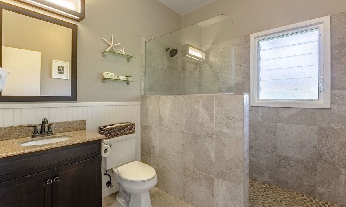 Photo of Bathroom in Kahuku