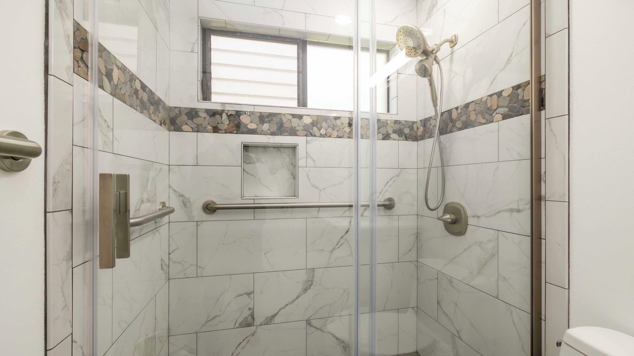 Photo of Bathroom in Maalaea