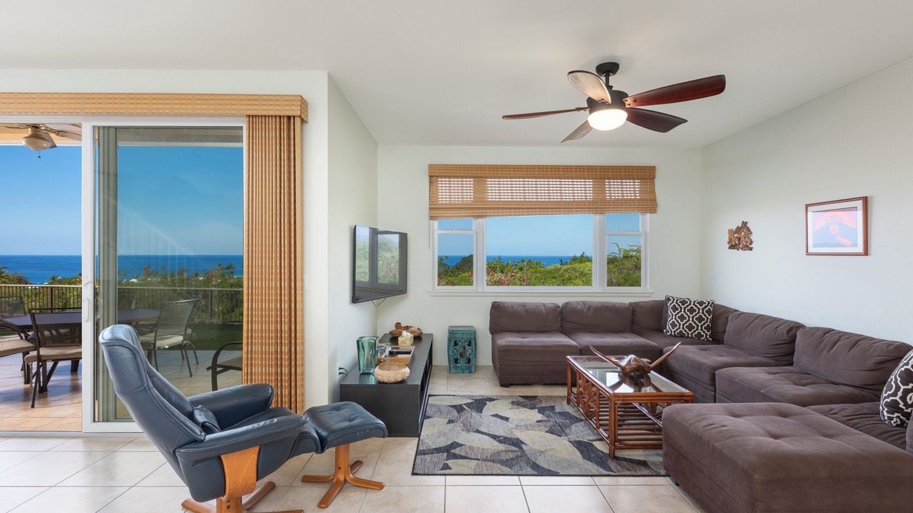 Photo of Bedroom in Kahaluu Bay