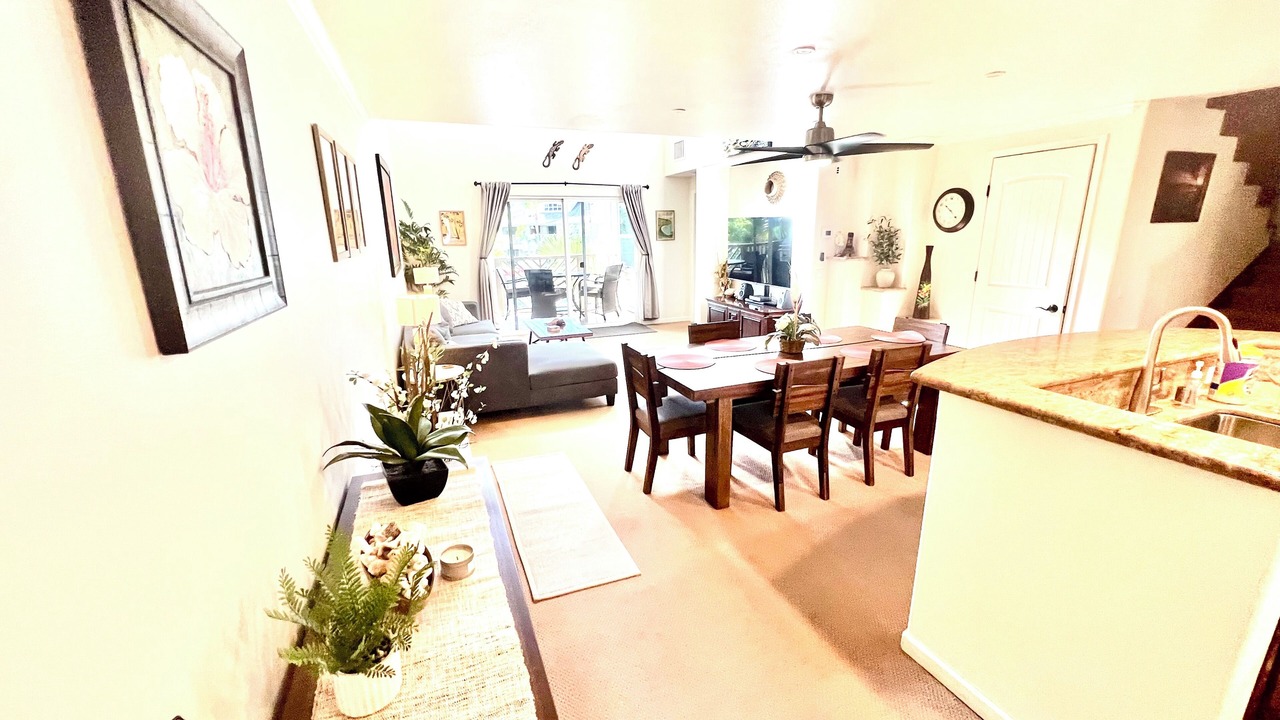 Photo of Livingroom in Waikoloa